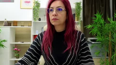 dirty_mature online show from January 21, 2025, 5:49 am