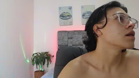 dirty model online show from September 15, 2025, 3:06 am