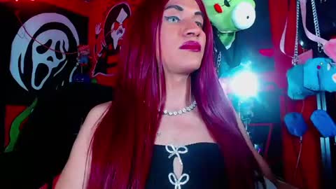 dirtydanezka online show from June 18, 2026, 11:42 pm