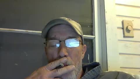 Snapshot of dirtynastyoldman chatting on March 2, 2025, 1:04 am dirtynastyoldman online show from March 2, 2025, 1:04 am