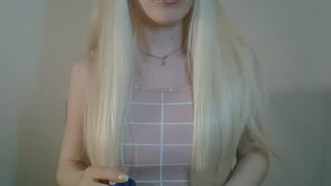 DitaMilton online show from June 26, 2026, 7:29 pm