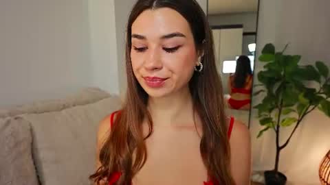 Tia online show from July 24, 2026, 8:29 pm