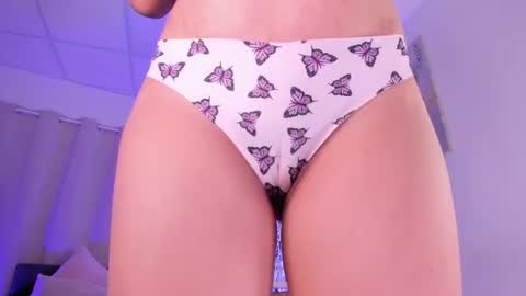 AKITA MEW MEW Follow  online show from July 25, 2026, 5:16 am