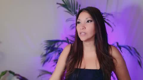 Snapshot of divinelynn chatting on May 11, 2026, 1:06 pm DivineLynn online show from May 11, 2026, 1:06 pm