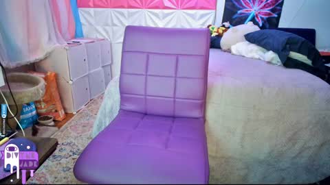 Snapshot of divynejade chatting on December 8, 2024, 12:18 am Jade Divyne online show from December 8, 2024, 12:18 am