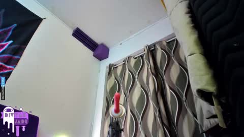 Snapshot of divynejade chatting on February 20, 2025, 10:16 am Jade Divyne online show from February 20, 2025, 10:16 am