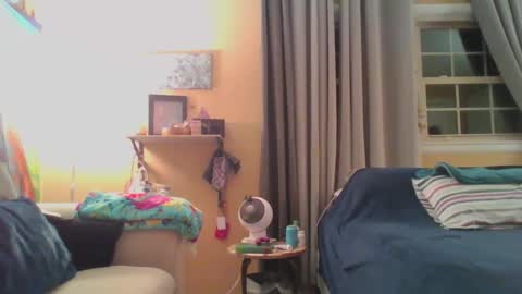 dixie_comanche online show from February 5, 2025, 3:34 am