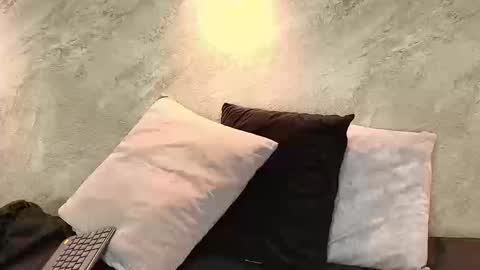 Sofia  online show from September 15, 2025, 1:22 pm