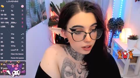 dixipixi_ online show from December 29, 2024, 8:44 am