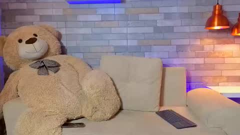 DixyPalmer online show from June 8, 2026, 7:03 pm