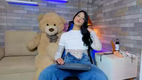 DixyPalmer online show from July 5, 2026, 6:37 pm
