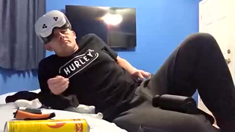 djcloudy22223 online show from November 15, 2025, 10:34 am