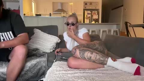 Snapshot of dlcs96 chatting on February 6, 2025, 3:31 pm dlcs96 online show from February 6, 2025, 3:31 pm