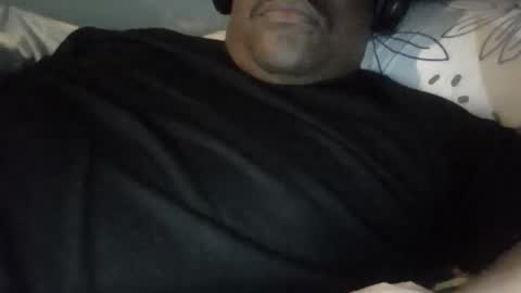 Snapshot of dockomodo77 chatting on October 5, 2025, 11:57 pm Alex online show from October 5, 2025, 11:57 pm