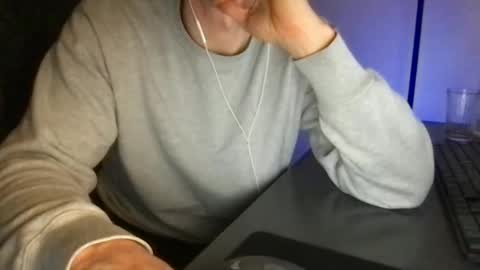 doctor_luv_69 online show from May 27, 2026, 8:06 pm