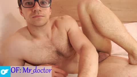 Snapshot of doctors_best_ chatting on May 16, 2026, 12:40 am doctors best online show from May 16, 2026, 12:40 am