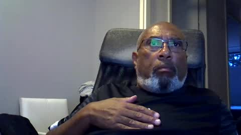 dofrank969 online show from July 28, 2026, 7:39 pm