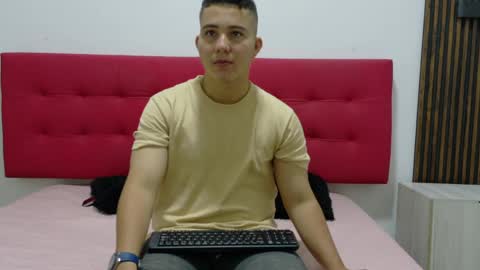  01 online show from May 21, 2026, 11:39 am