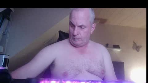 doggy2629 online show from June 1, 2026, 8:43 pm