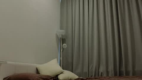 My name is Emma  I am the treasure that you have been looking for for so long  online show from March 23, 2026, 1:15 pm