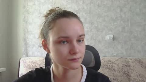 Snapshot of dolcezza_ chatting on May 23, 2026, 11:25 am dolcezza_ online show from May 23, 2026, 11:25 am
