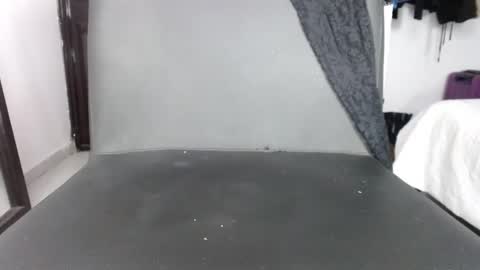 Snapshot of doll_dollys_ chatting on February 25, 2025, 11:00 pm doll_dollys_ online show from February 25, 2025, 11:00 pm