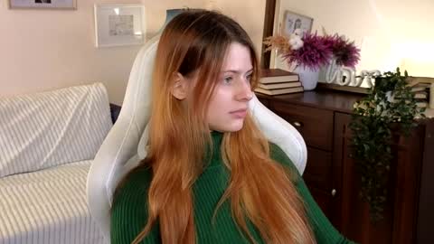 Your doll Lesli online show from December 10, 2024, 2:17 pm