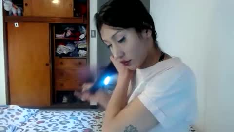 Snapshot of doll_sary chatting on April 29, 2026, 7:01 am Catherine XXX online show from April 29, 2026, 7:01 am