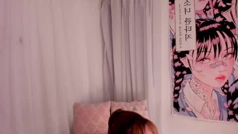 Roxana  independent model can you help me reach 100 hands up uwu online show from March 19, 2026, 11:31 pm