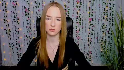 doll_vey online show from March 7, 2025, 9:29 am