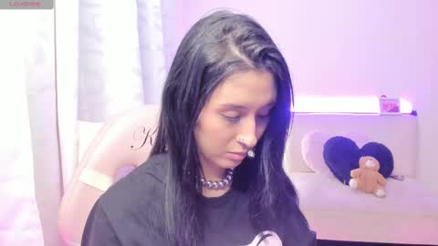 veronica  Independent model online show from March 8, 2025, 5:28 am