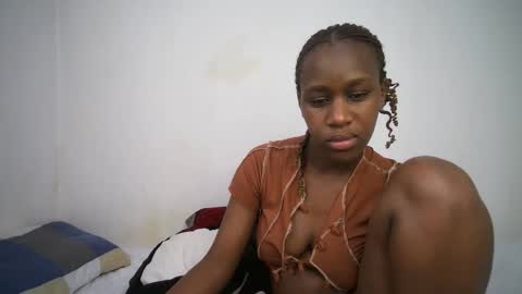 Snapshot of dollberry chatting on February 6, 2025, 5:25 am dollberry online show from February 6, 2025, 5:25 am