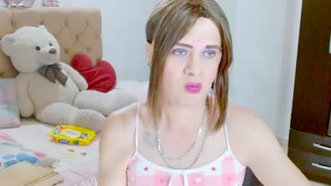 ilona online show from July 6, 2026, 5:15 am