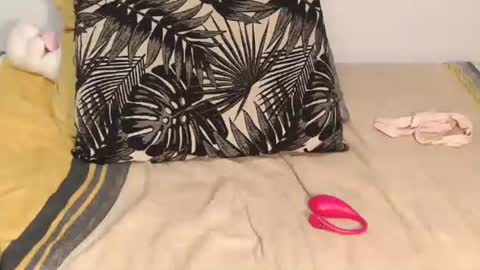 dollerotica699 online show from September 26, 2025, 5:06 pm