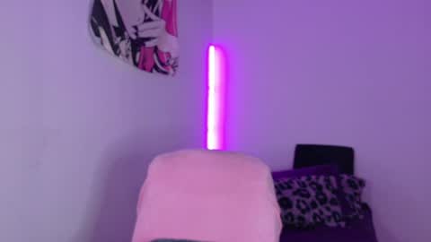 Isabela   Independet model 3 online show from July 28, 2026, 1:34 am