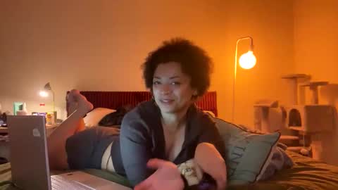 Snapshot of dollpart_ chatting on January 6, 2026, 2:37 am dollpart_ online show from January 6, 2026, 2:37 am