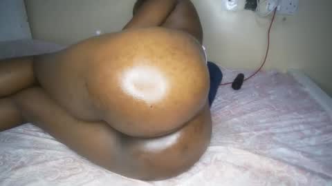 Snapshot of dollqueen_ chatting on September 10, 2025, 12:38 pm dollqueen_ online show from September 10, 2025, 12:38 pm