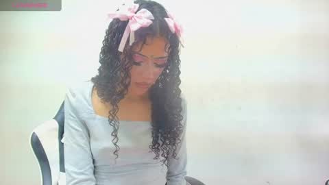 Snapshot of dolly_boob chatting on August 5, 2026, 4:59 am dolly_boob online show from August 5, 2026, 4:59 am