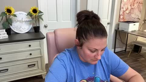 Dolly online show from February 27, 2025, 9:25 pm