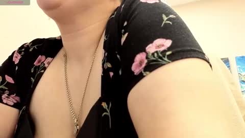 DoloresSea online show from November 30, 2025, 5:44 am