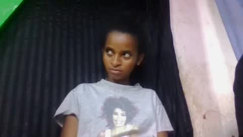 doloresslu online show from March 5, 2026, 8:43 am