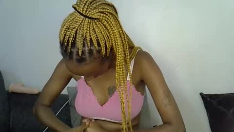 dolsexy online show from April 27, 2026, 8:01 am