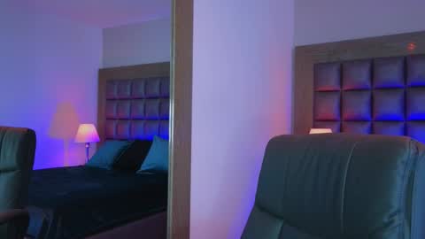 Dolly online show from November 12, 2025, 8:30 pm