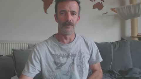 Dombol online show from May 3, 2026, 2:23 pm