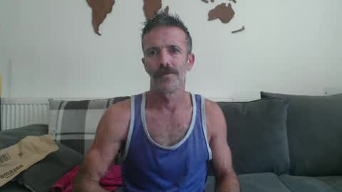 Snapshot of dombolio chatting on July 9, 2026, 4:33 pm Dombol online show from July 9, 2026, 4:33 pm