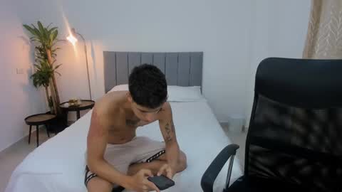 MASTER online show from March 6, 2025, 11:42 pm