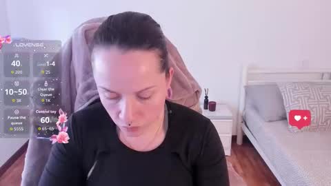 Snapshot of domina_deivis chatting on November 13, 2025, 2:49 pm I WILL BE BACK ON WEDNESDAY DECEMBER 4 0100AM COLOMBIA TIME online show from November 13, 2025, 2:49 pm