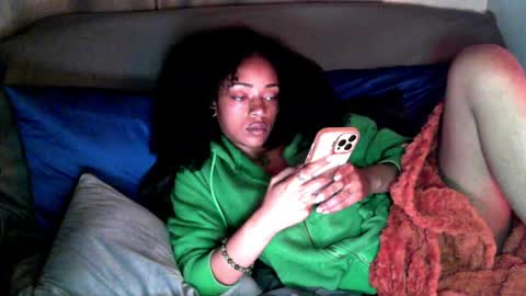 dominaferox online show from April 9, 2026, 2:33 am