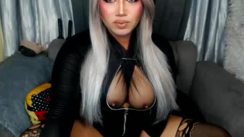 Snapshot of dominant10inchcock chatting on November 5, 2025, 7:08 am dominant10inchcock online show from November 5, 2025, 7:08 am