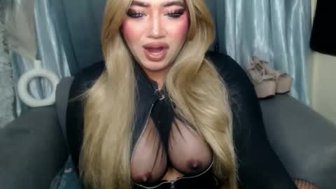 Snapshot of dominant10inchcock chatting on November 28, 2025, 12:19 pm dominant10inchcock online show from November 28, 2025, 12:19 pm